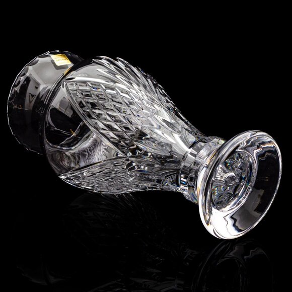 Cut Crystal Vase With Intricate Diamond Pattern | Elegant Home Decor - Picture 5 of 10